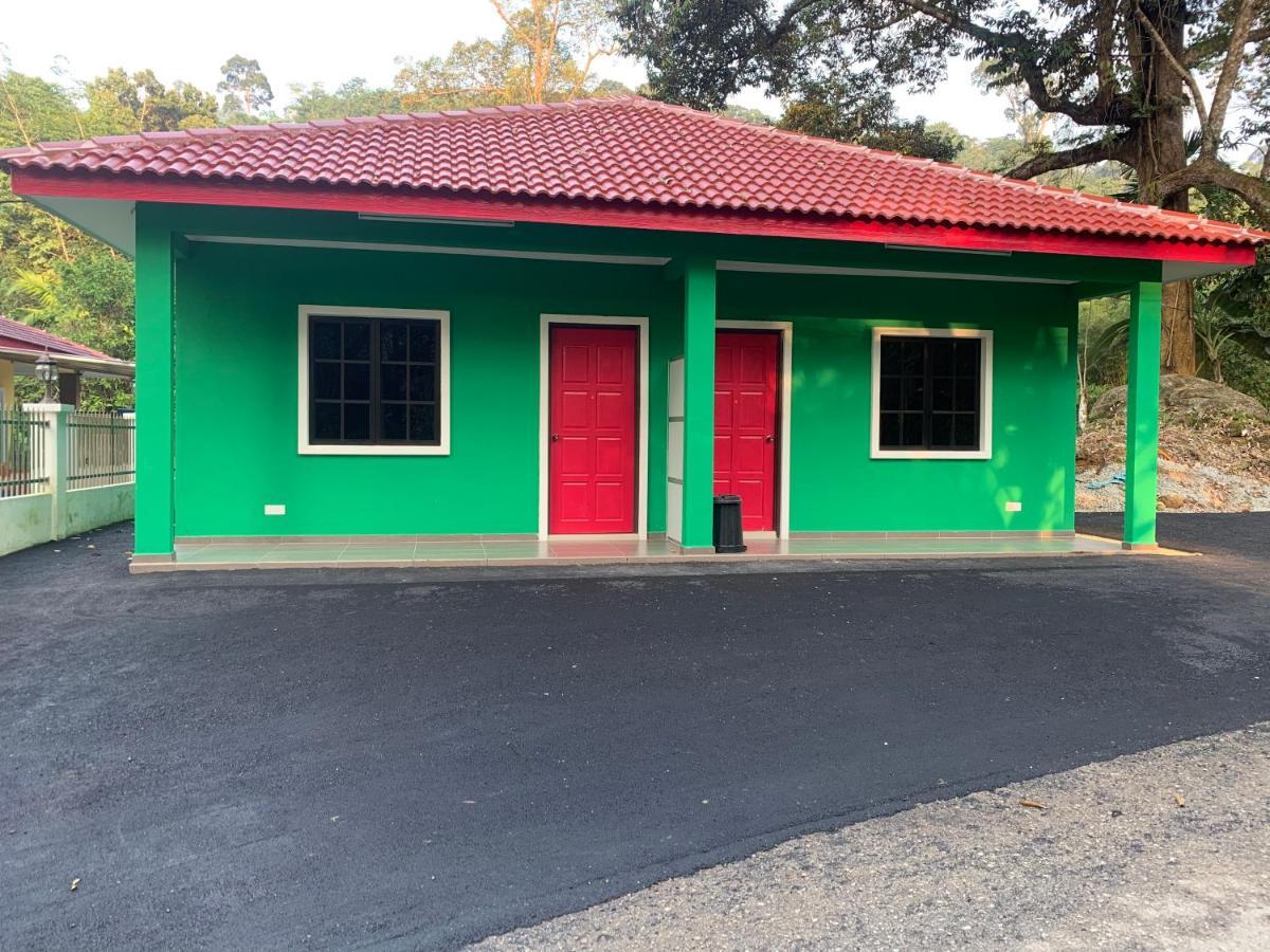 Chalet Latip D'Ayer Itam Hotel Kampong Ayer Hitam  Exterior foto